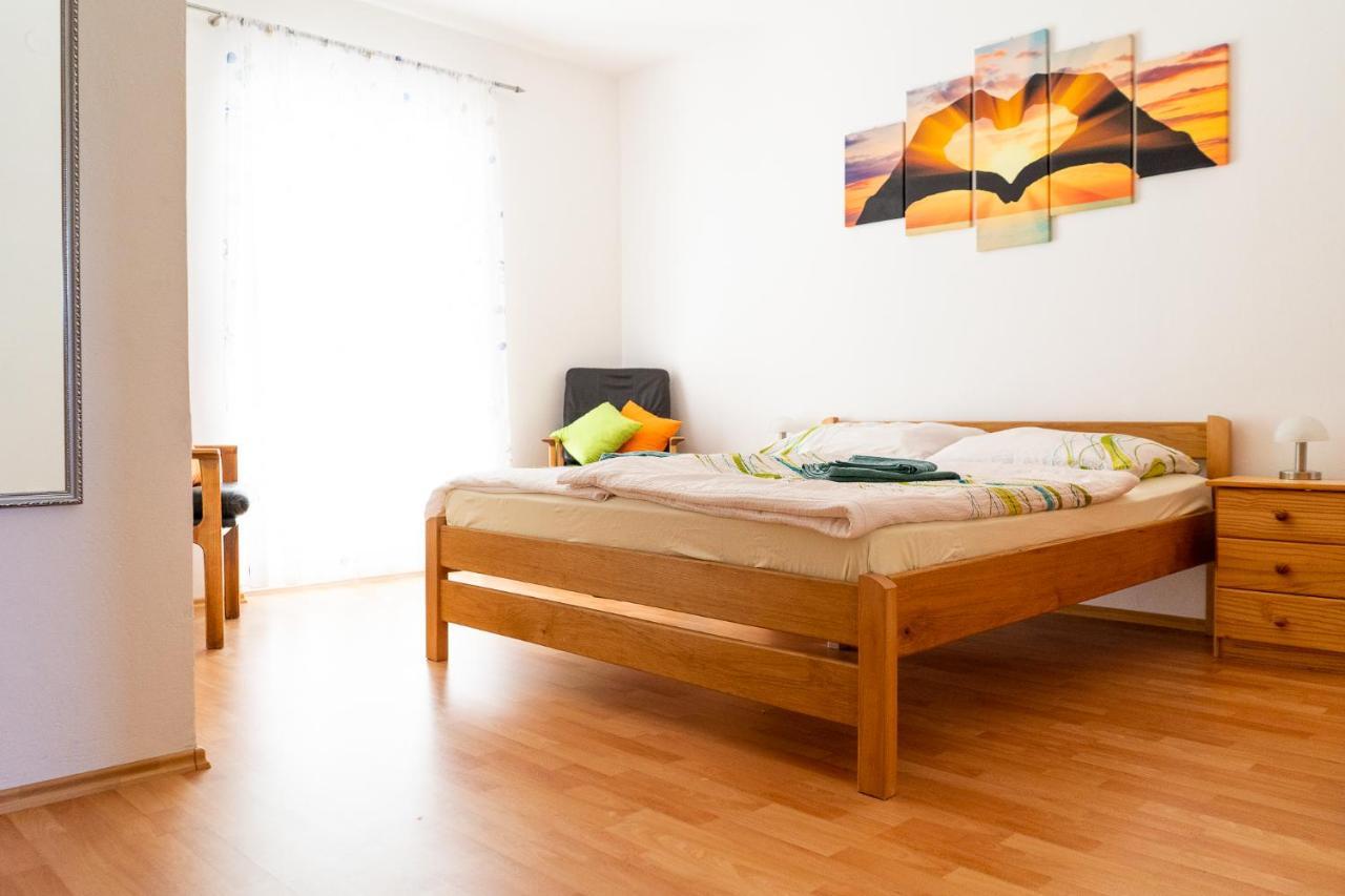 Apartment Mladen Biograd Na Moru Eksteriør billede
