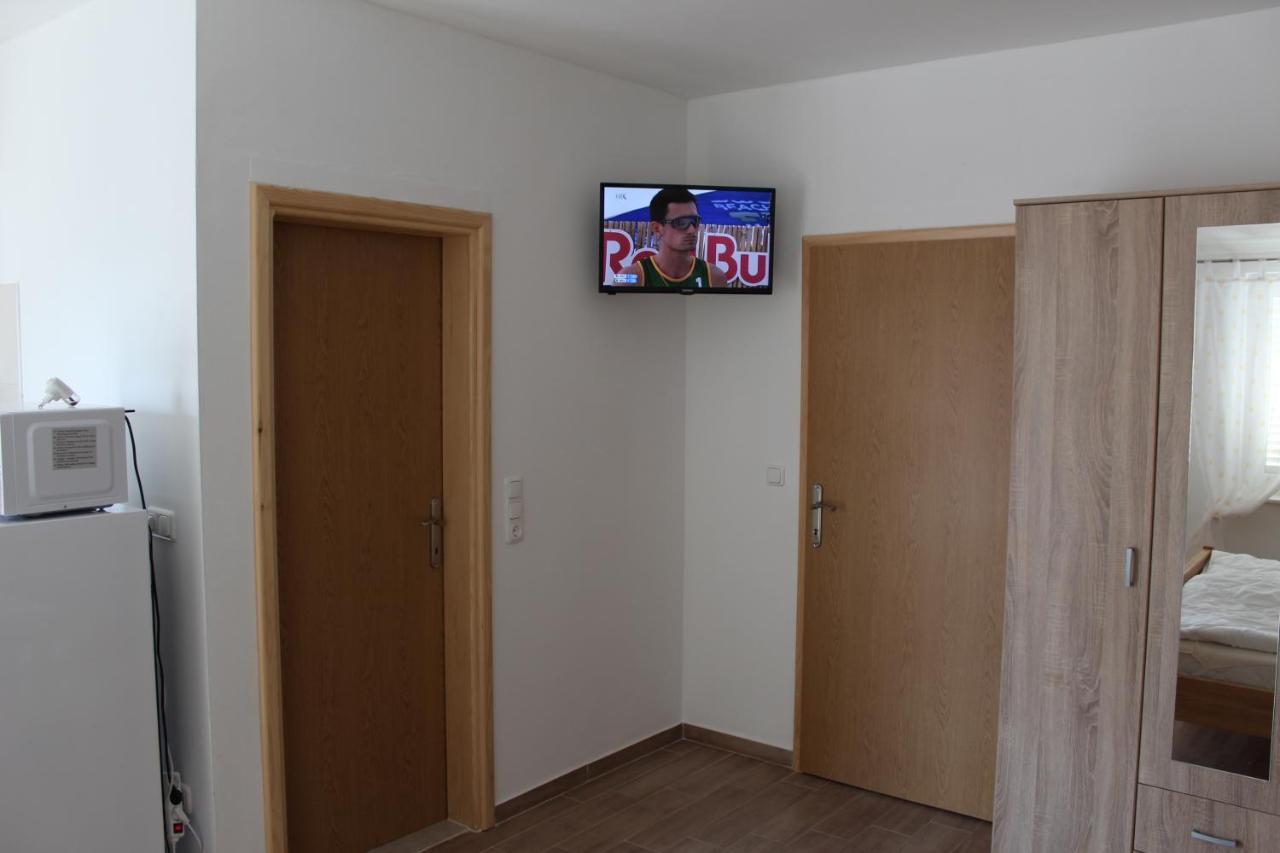 Apartment Mladen Biograd Na Moru Eksteriør billede