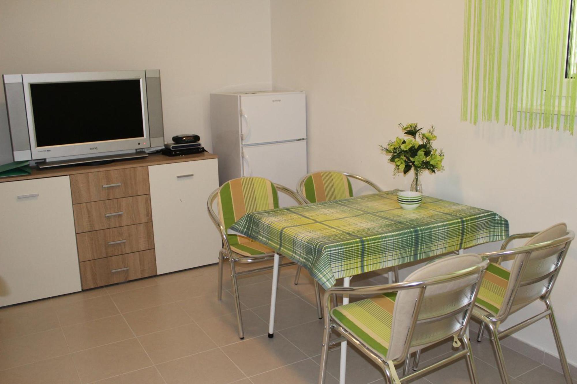 Apartment Mladen Biograd Na Moru Eksteriør billede