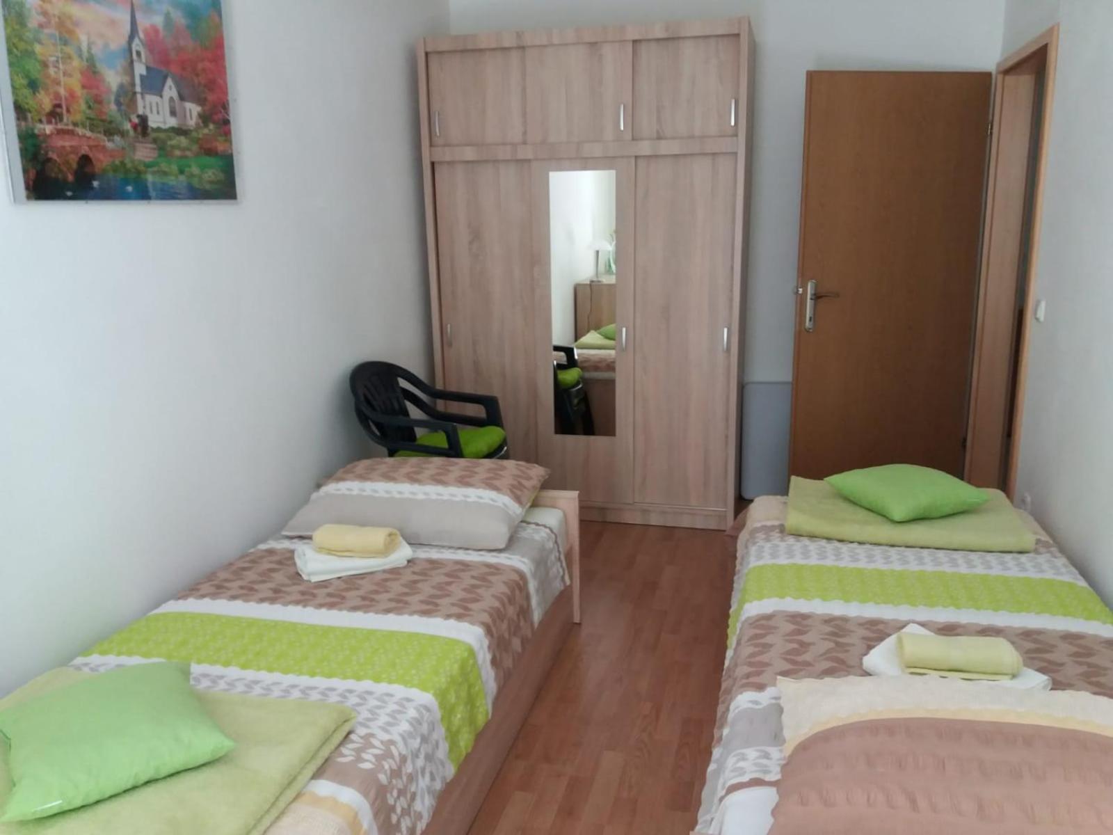 Apartment Mladen Biograd Na Moru Eksteriør billede